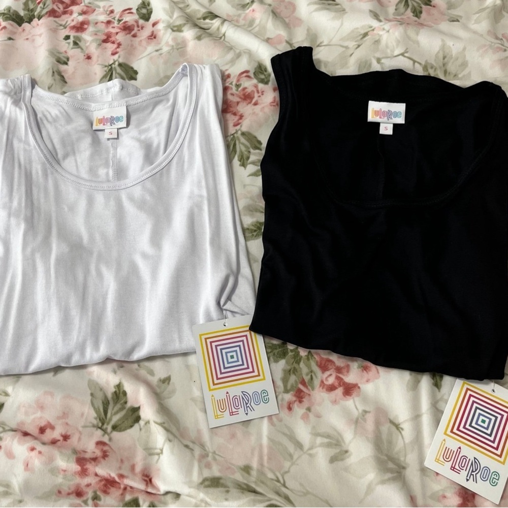 LuLaRoe Lot NWT Two Tank Tops Small Black and White